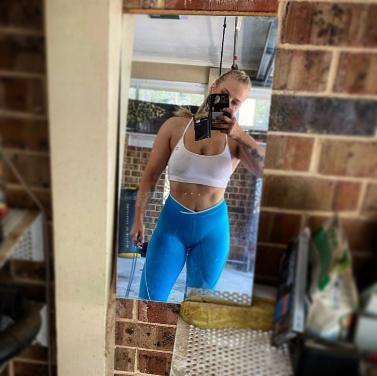 Ebanie Bridges Onlefans drain