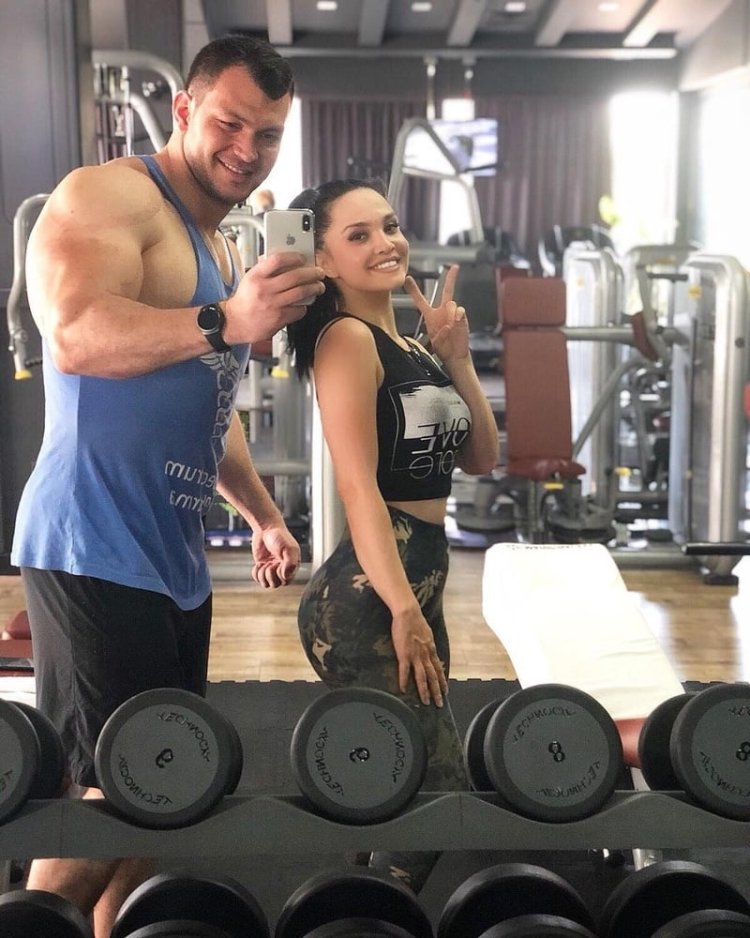 Louise Rasulova 2021 Rasimlar