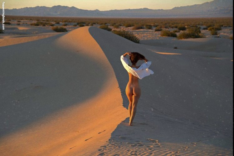 Miratwitch/miranowher/mirahs naked