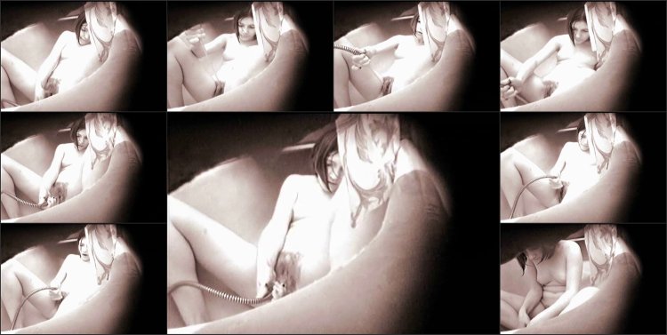 & Quot; lera razdevaetsja i masterbiruet & quot;