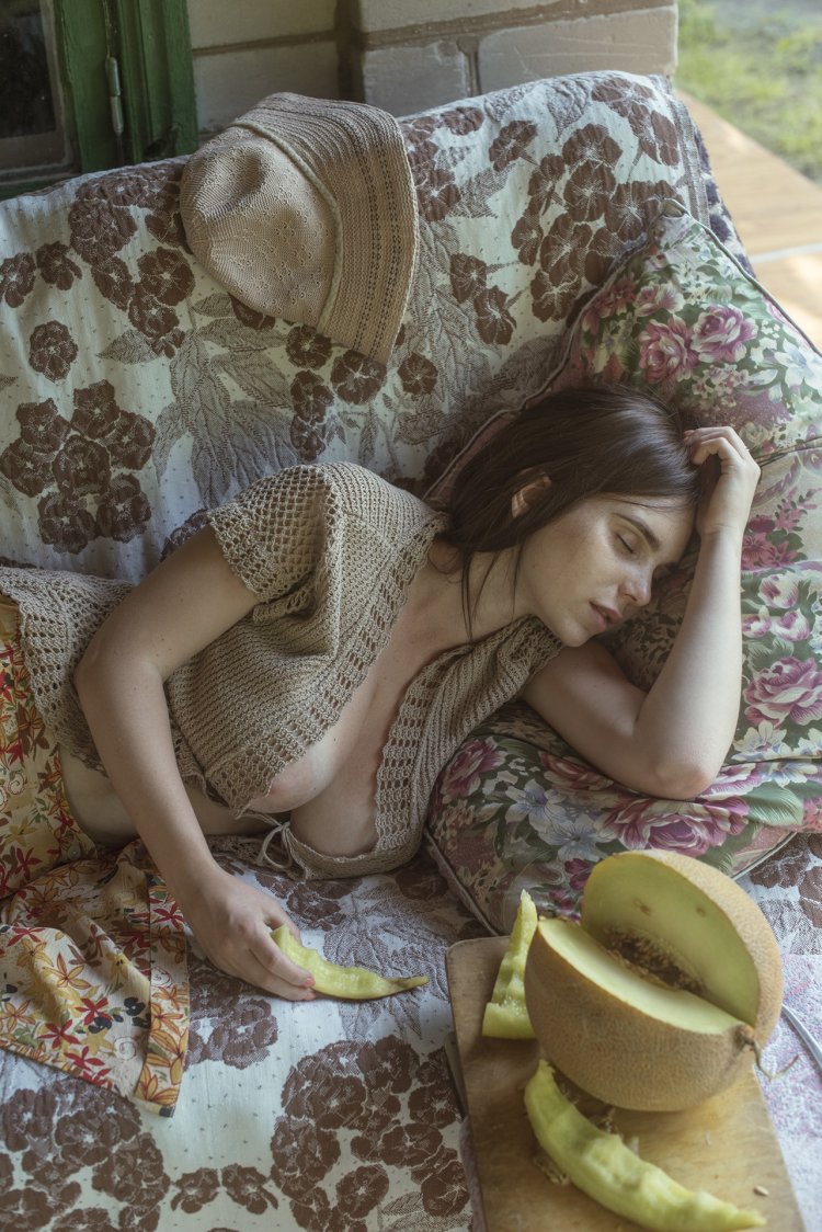 Anastasia Durkot is naked