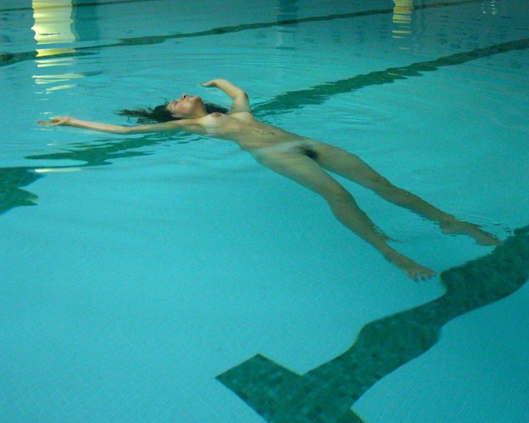 Naked swimming classes