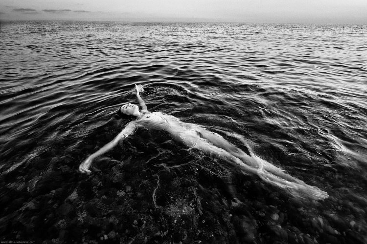 Alina Lebedeva photographer nude