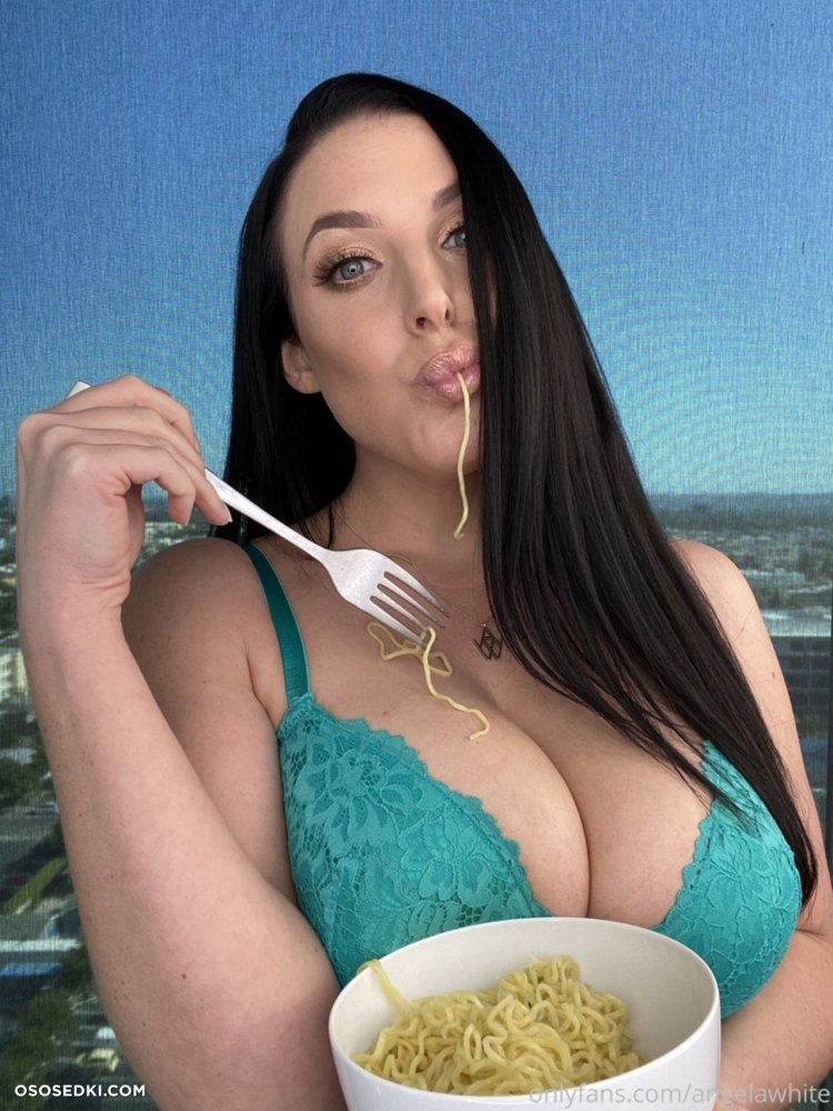 ANGELA White 2020