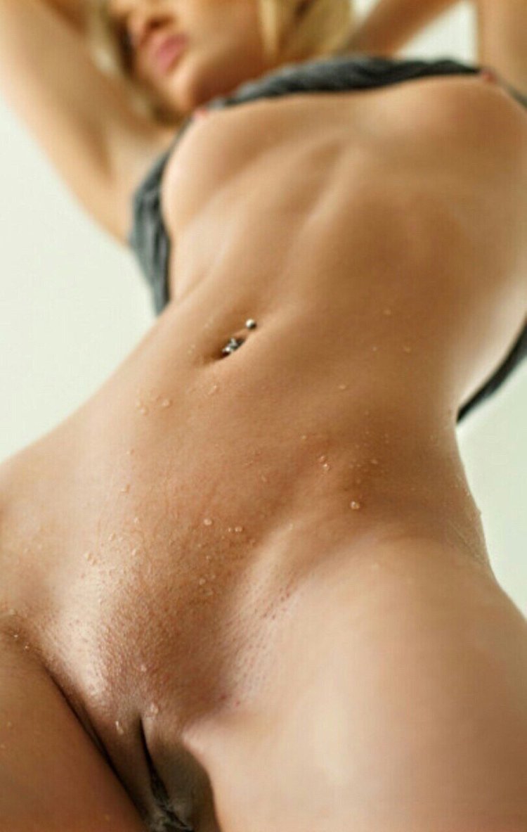 Beautiful naked female tummies