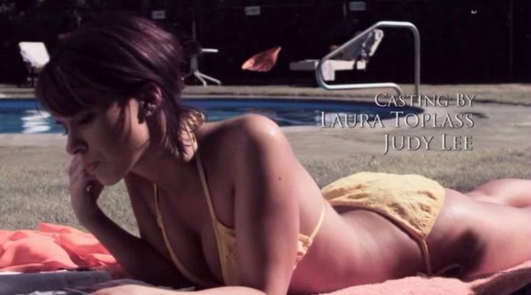 Leice Chat in a swimsuit