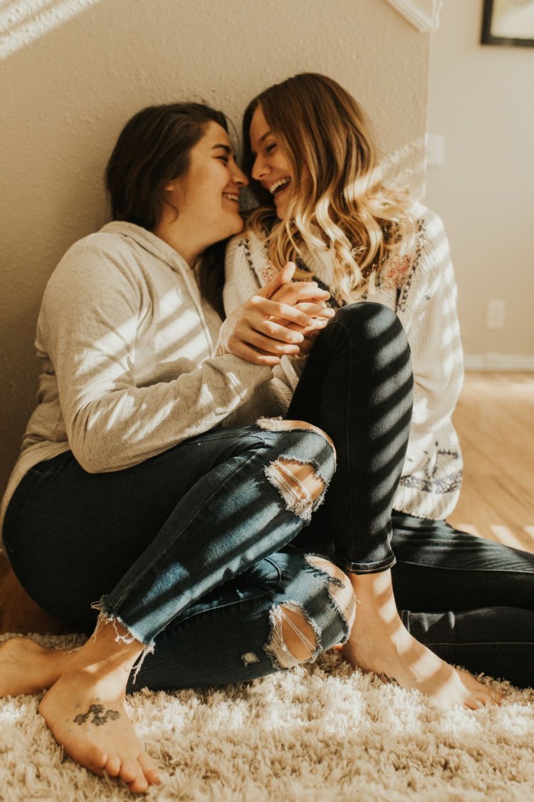 Pair wallpaper for friends