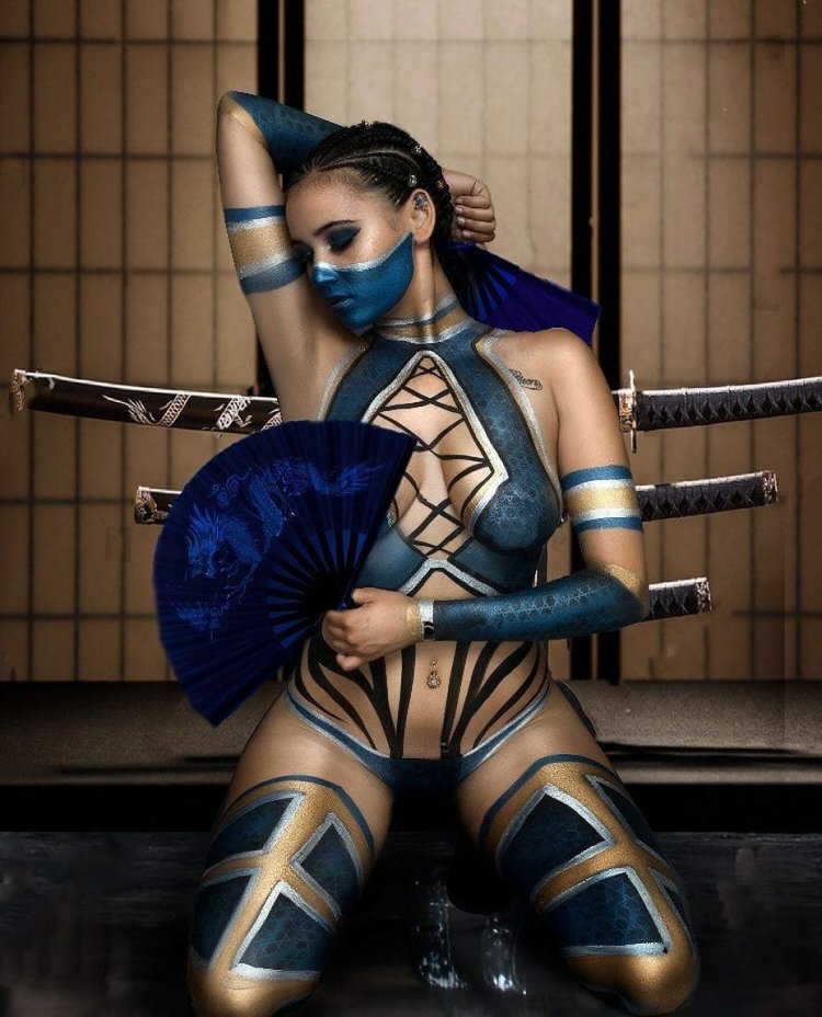 Cosplay +18 Mortal Kombat