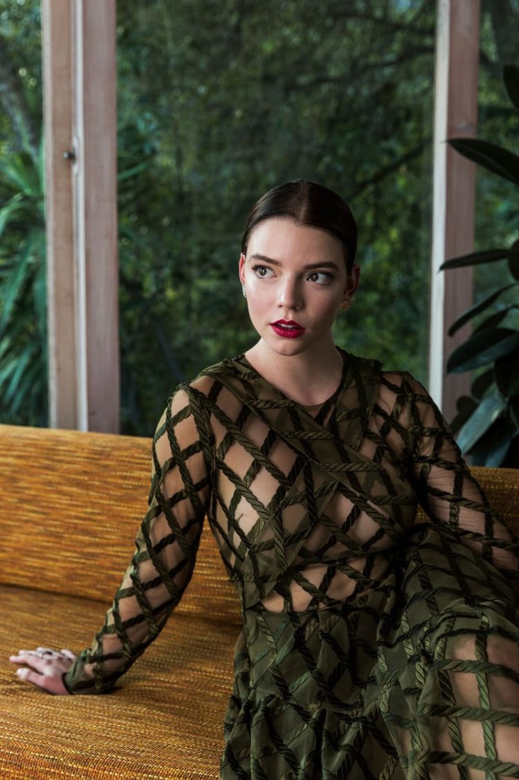 Anya Taylor Joy Hot