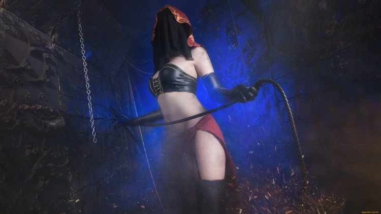 Desert Sorceress Dark Souls 2 Cosplay